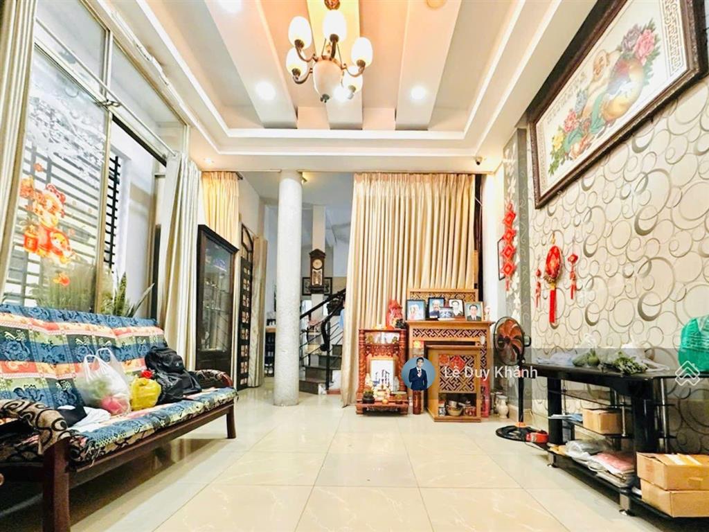 Gấp bán 13 tỷ giảm về 10,4 tỷ  bán nhanh nhà 4 tầng (4,2m x 22m)  lô góc ngay đh hồng bàng