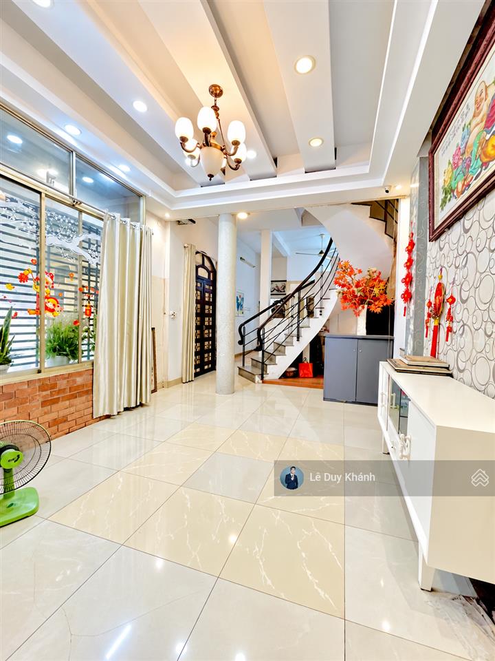 Gấp định cư "13 tỷ giảm về 10,39 tỷ"  bán nhanh nhà 4 tầng (4,2m x 22m)  lô góc ngay đh hồng bàng