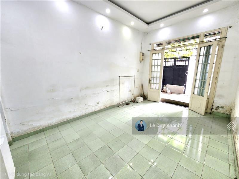 Ngộp bank 8 tỷ giảm về 7,35 tỷ  bán đất tặng nhà 2 tầng 52m2  đường to 6m sát mặt tiền nguyễn xí