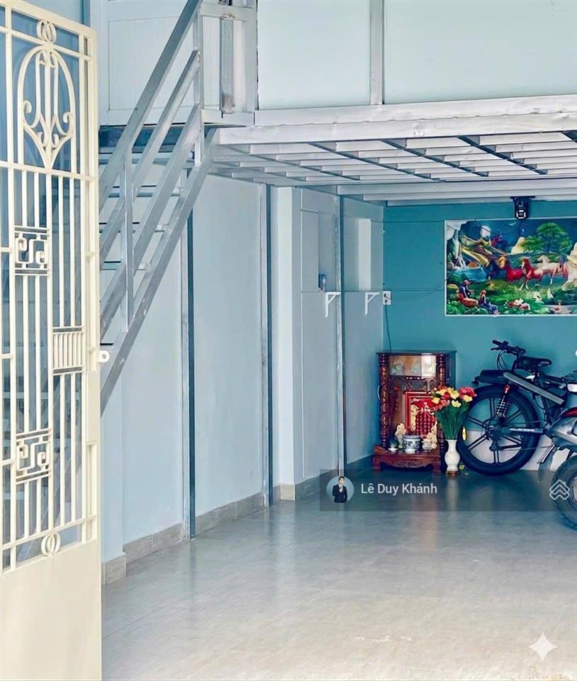 Chính chủ lâu đời gấp định cư  bán nhà c4 (4m x 30m)  mặt tiền ngô đức kế, giá chỉ ~ 139tr/m2
