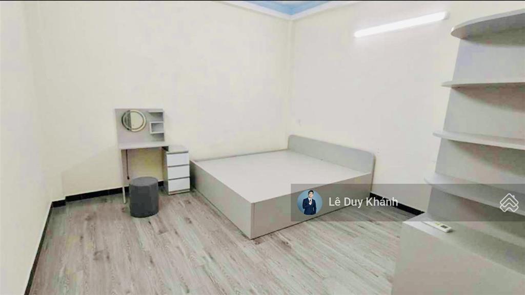 Gấp bán 9,5 tỷ giảm về 7,9 tỷ  bán nhanh nhà 4 tầng (4mx14m 52m²)  hẻm xe hơi bùi đình túy