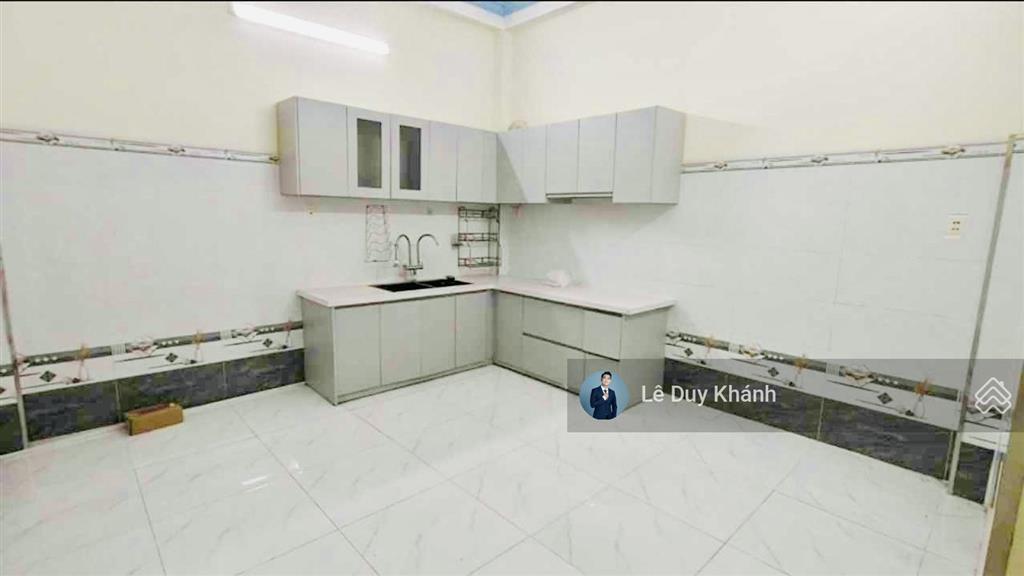 Gấp bán 9,5 tỷ giảm về 7,9 tỷ  bán nhanh nhà 4 tầng (4mx14m 52m²)  hẻm xe hơi bùi đình túy