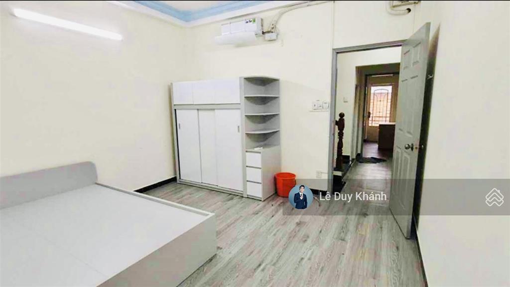Gấp bán 9,5 tỷ giảm về 7,9 tỷ  bán nhanh nhà 4 tầng (4mx14m 52m²)  hẻm xe hơi bùi đình túy