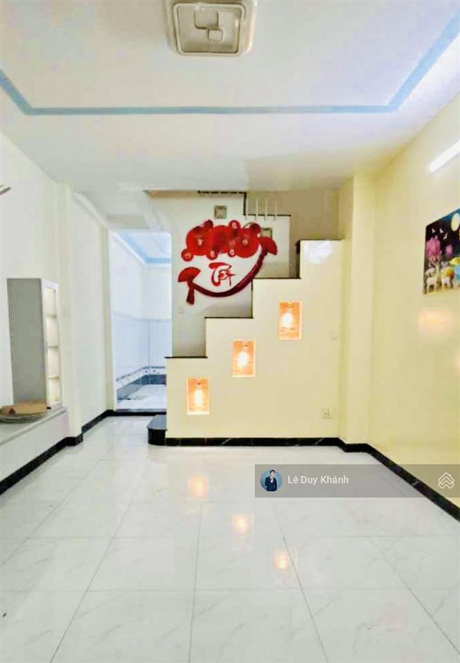 Gấp bán 9,5 tỷ giảm về 7,9 tỷ  bán nhanh nhà 4 tầng (4mx14m 52m²)  hẻm xe hơi bùi đình túy