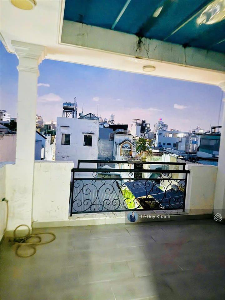 Gấp định cư '9,5 tỷ giảm về 8,6 tỷ'  bán gấp nhà 5 tầng (4,3m x 13m)  hẻm xe hơi giáp phú nhuận