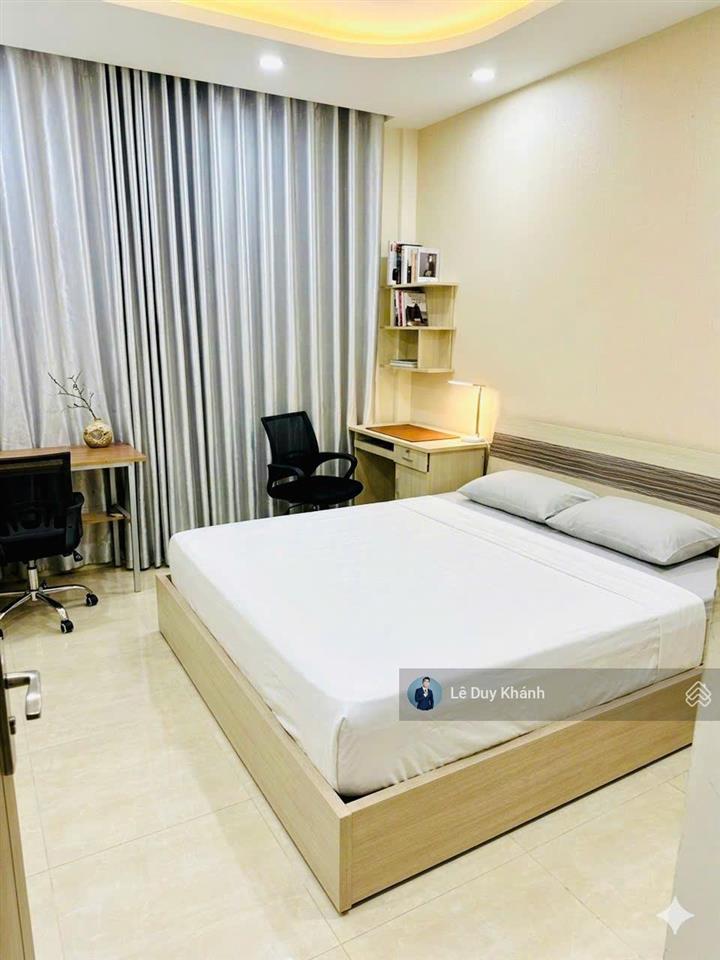 Gấp định cư '9,5 tỷ giảm về 8,6 tỷ'  bán gấp nhà 5 tầng (4,3m x 13m)  hẻm xe hơi giáp phú nhuận