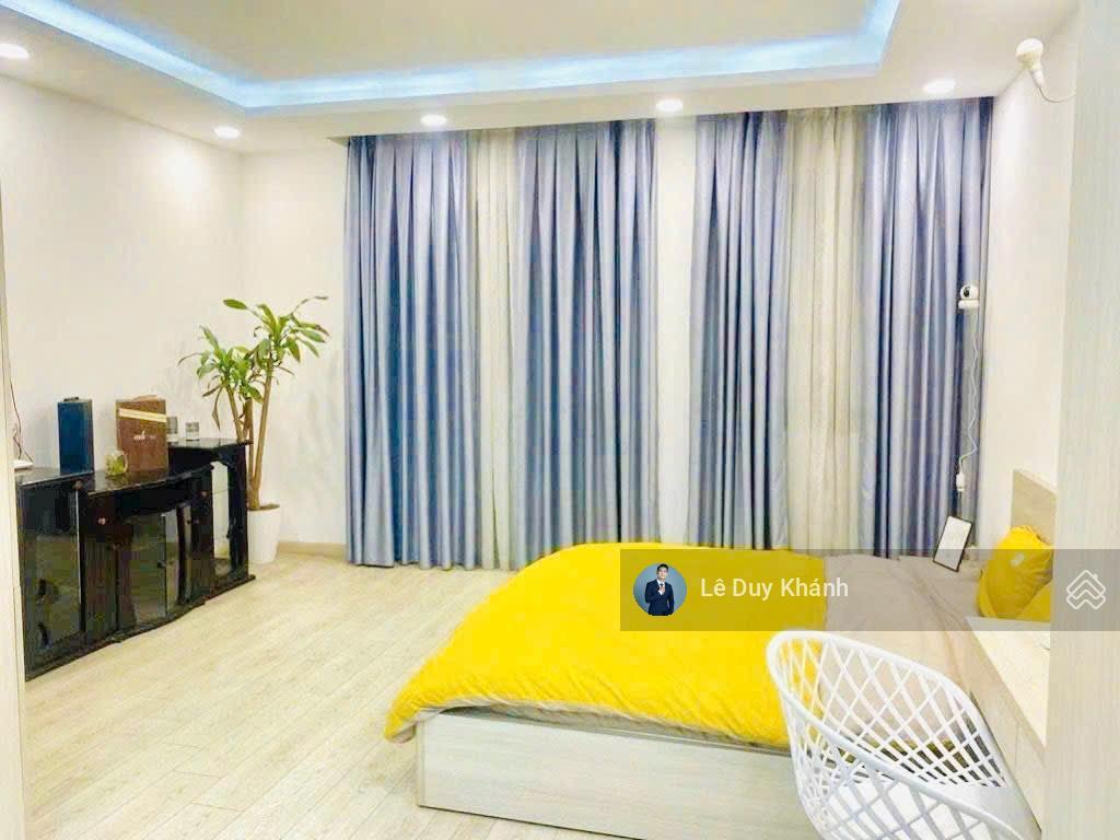 Gấp bán 15 tỷ giảm về 12,5 tỷ  bán nhanh siêu phẩm 4 tầng (5m x 17m)  đường 8m bùi đình túy