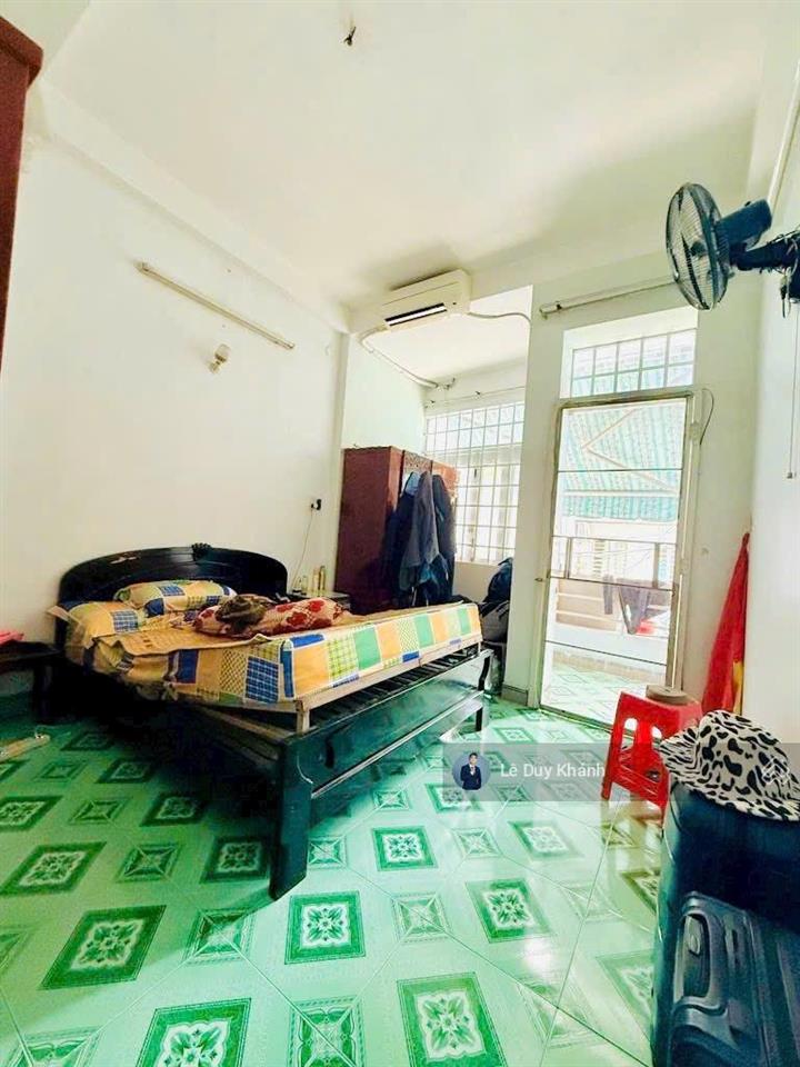 Gấp bán 9 tỷ giảm về 7,5 tỷ  bán nhanh nhà 3 tầng 60m2  2 mặt tiền yên đỗ ngay chợ bà chiểu
