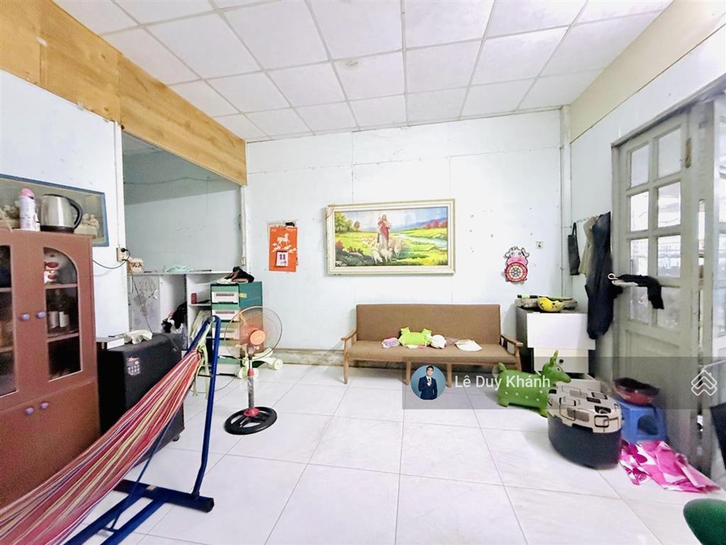 Gấp bán 9,5 tỷ giảm sâu về 7,7 tỷ  bán nhanh nhà 2 tầng 95m2  góc 3 mặt hẻm 8m ngay chợ bà chiểu