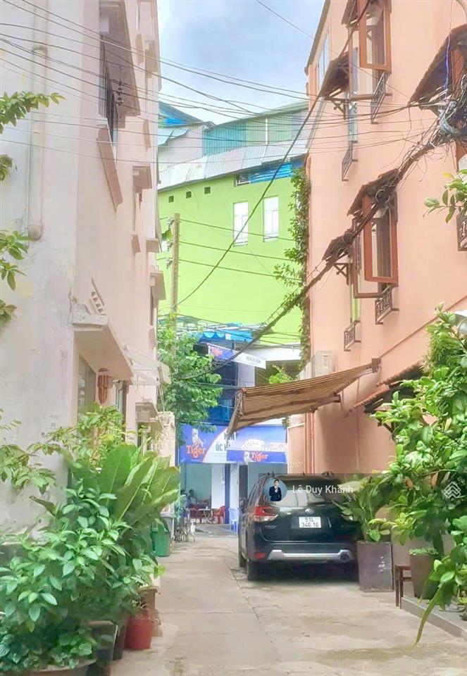 Gấp bán "9,5 tỷ giảm về 8,9 tỷ"  bán nhanh nhà 3 tầng 65m2 (5m x 13m)  hẻm xe hơi nguyễn văn đậu
