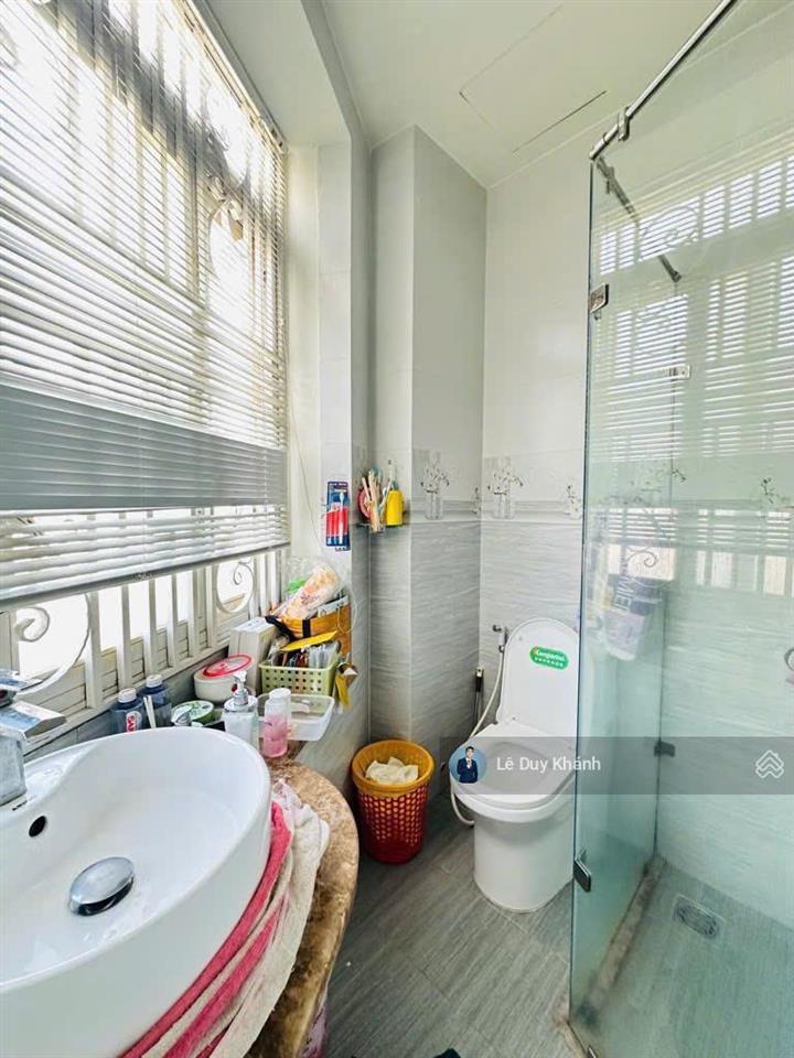 Siêu phẩm nhà 6 tầng + thang máy 60m2  dòng tiền 500tr/năm  mặt tiền kinh doanh nguyễn văn đậu