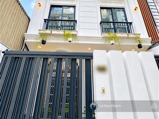Gấp định cư '13 tỷ giảm về 11.2 tỷ'  bán villa mini 4 tầng ngang rộng 7m  hẻm 6m ngay đh hutech