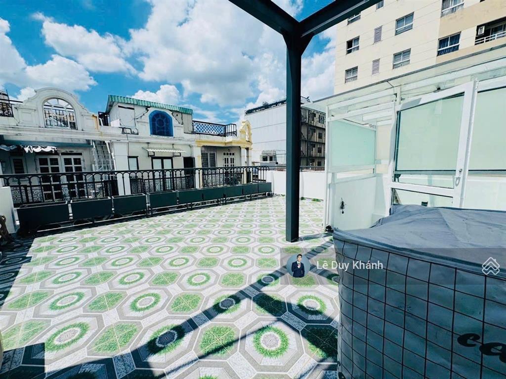 Gấp định cư '13 tỷ giảm về 11.2 tỷ'  bán villa mini 4 tầng ngang rộng 7m  hẻm 6m ngay đh hutech