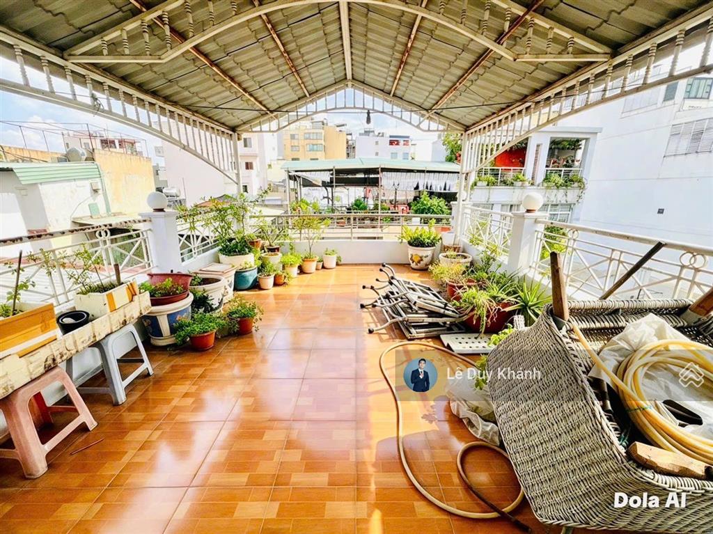 Hàng hiếm mua 1 được 3 căn nhà 121m2  giá chỉ "~100tr/m2"  hẻm to 10m ngay cầu bông giáp q.1 1