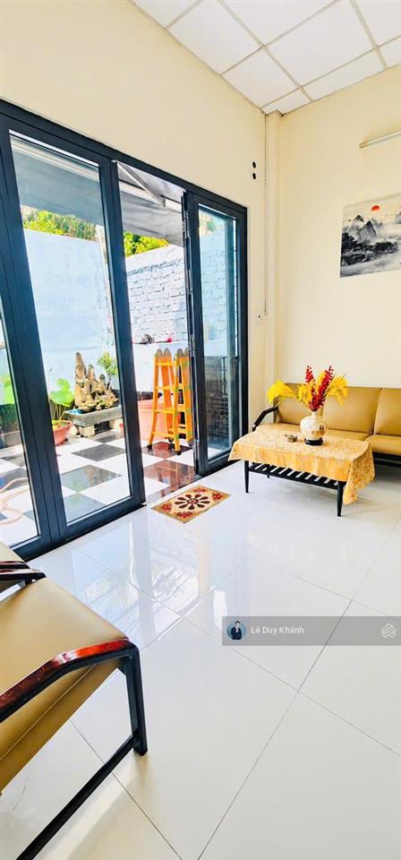 Gấp định cư 55 tỷ giảm về 47 tỷ  bán nhanh nhà c4 400m2 (20m x 20m) hẻm xe tải ngay ủy ban quận