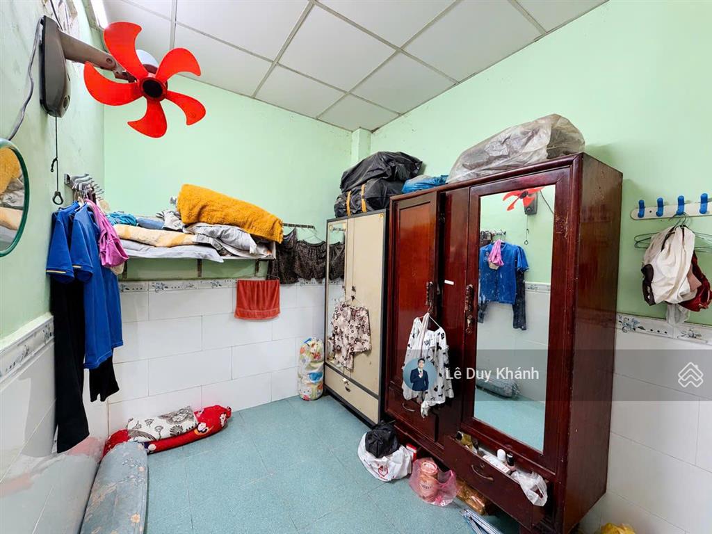 Bán đất tặng nhà 2 tầng 60m2 ngang đẹp 5m  hẻm xe hơi ngủ trong nhà khu vip lam sơn