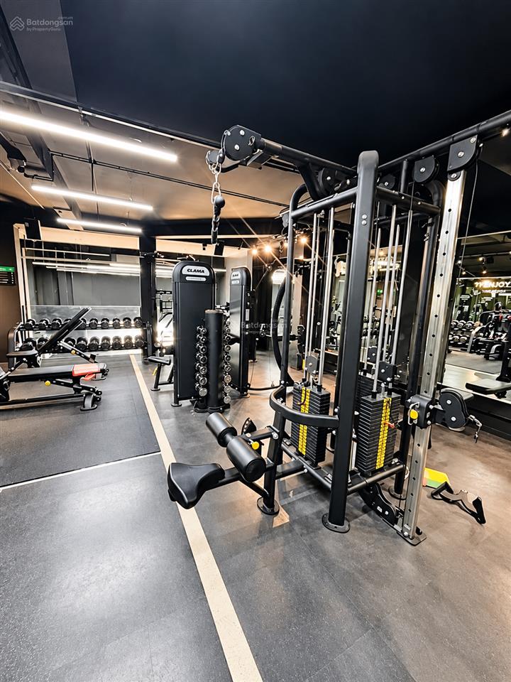 Ngộp gấp bán 22 tỷ giảm về 16.9 tỷ  bán nhanh nhà 5 tầng góc 2 mặt tiền điện biên phủ giáp q. 1