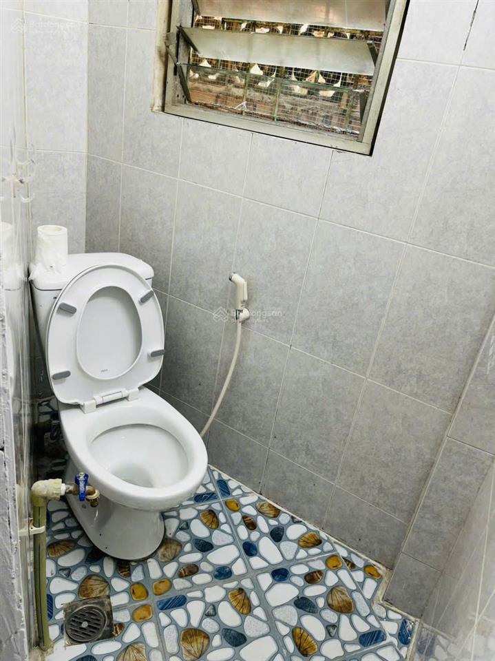 Chính chủ cần cho thuê nhà 4 tầng số 130 ngõ 173 hoàng hoa thám ba đình giá chỉ 10tr 1 tháng