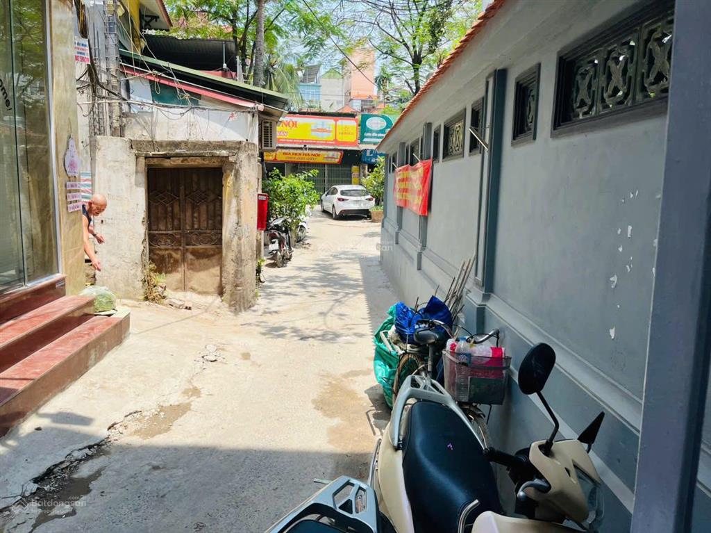 Chính chủ cần cho thuê nhà 4 tầng số 130 ngõ 173 hoàng hoa thám ba đình giá chỉ 10tr 1 tháng