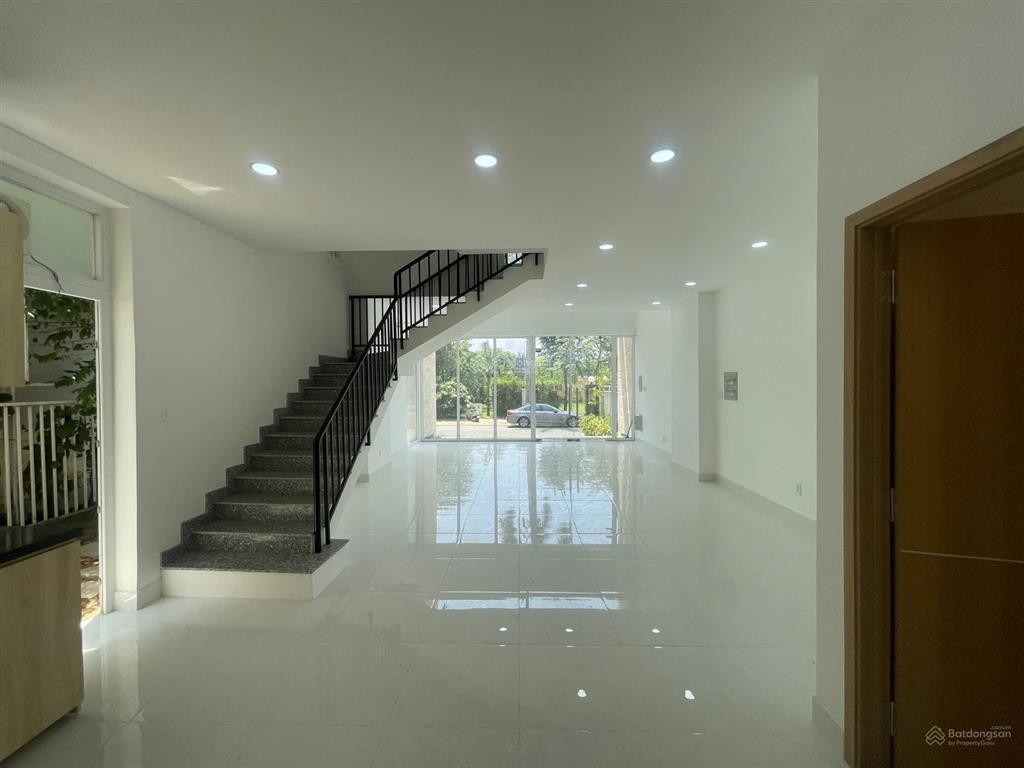 Cho thuê biệt thự dragon parc giá tốt nhất thị trường.