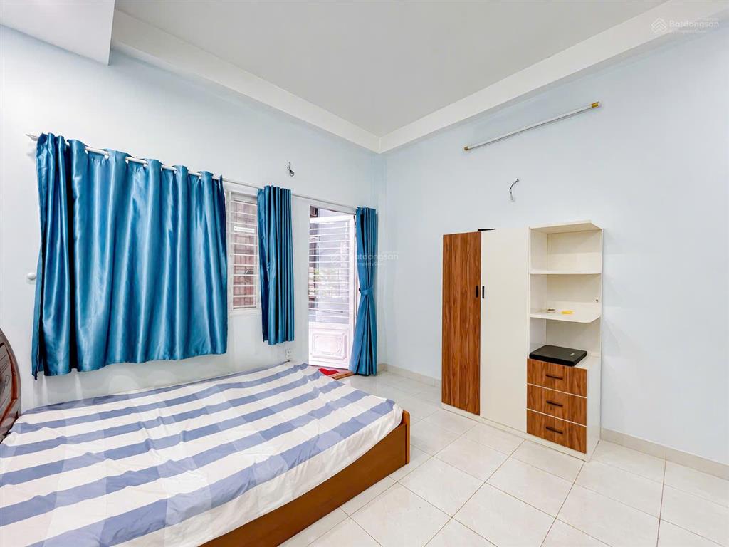  thích phòng lớn rộng thoáng mát thì ib em nhé  kdc phú mỹ  quận 7