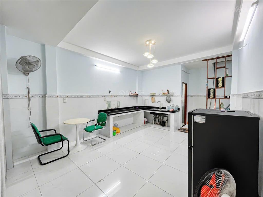 Chdv kdc phú mỹ quận 7  phòng lớn 35m2 thoáng mát  full nội thất