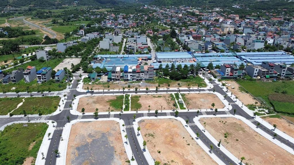 Lô liền kề view công viên hướng đn cực mát giá đầu tư 0904 962 ***
