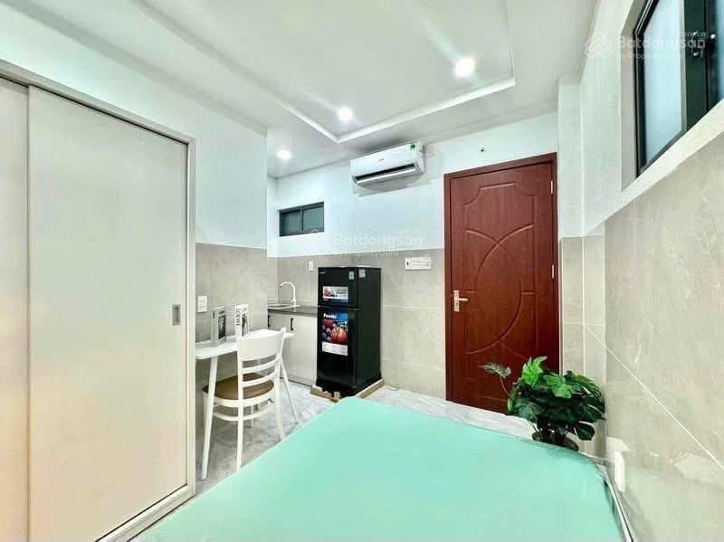 Căn hộ cho thuê cổng sau đh bách khoa  tô hiến thành  có thang máy  bảo vệ  hầm xe