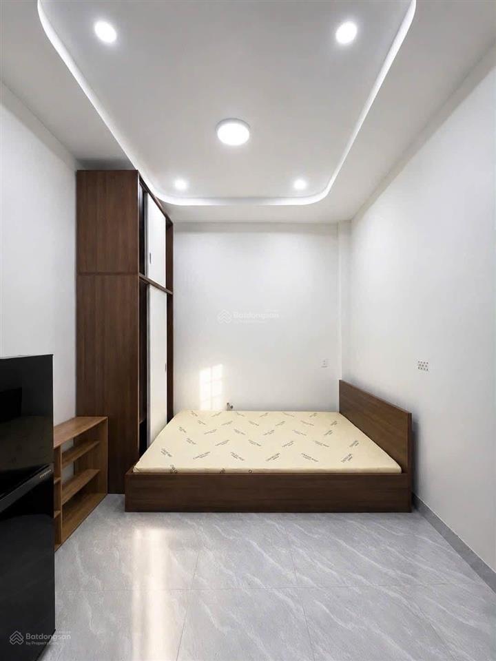 Cho thuê phòng cách đh kinh tế q10 (ueh) 800m  rộng, nội thất đầy đủ, an ninh