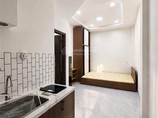 Cho thuê phòng cách đh kinh tế q10 (ueh) 800m  rộng, nội thất đầy đủ, an ninh