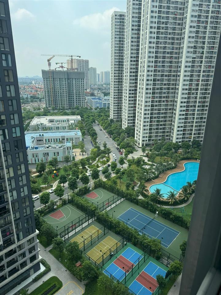 Giá tốt ! studio full nội thất tòa i2 32m chỉ 3.2 tỷ bao phí sang tên imperia smart city