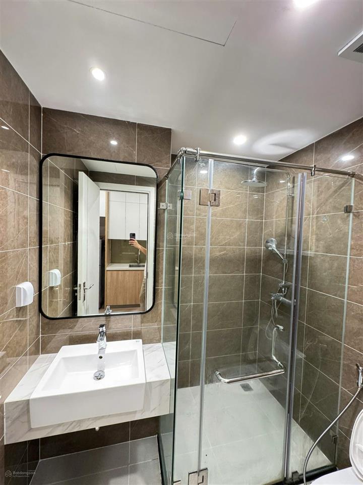 Giá tốt ! studio full nội thất tòa i2 32m chỉ 3.2 tỷ bao phí sang tên imperia smart city