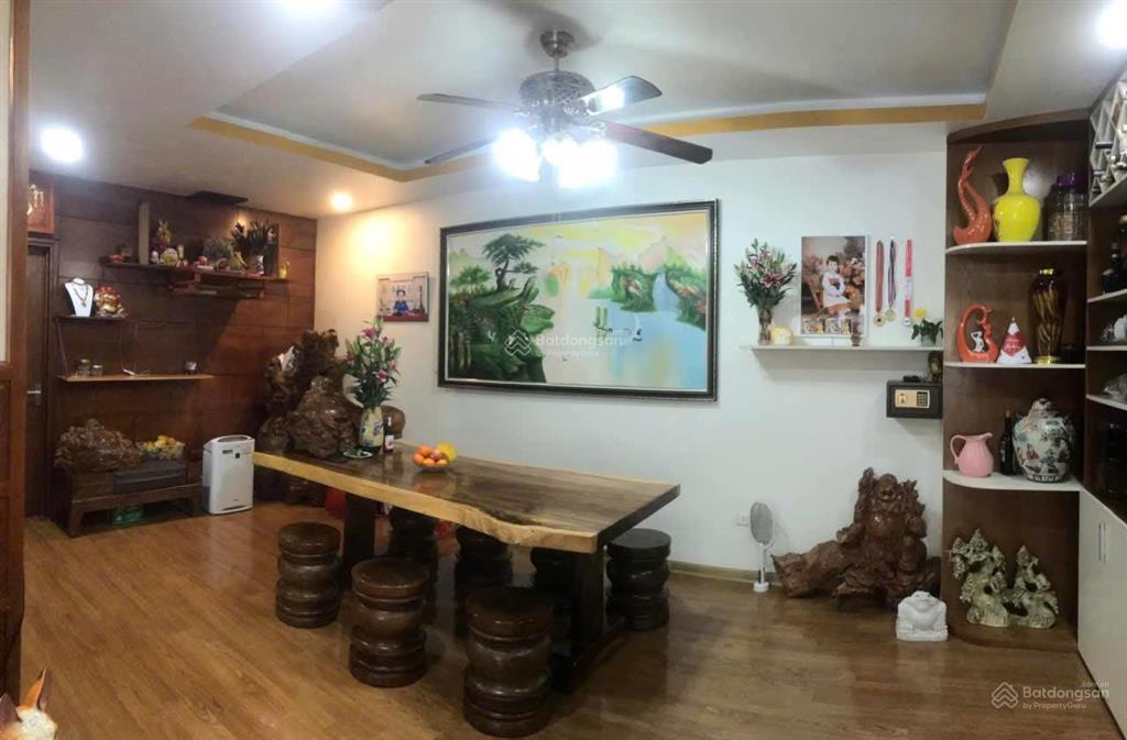 Chính chủ bán chcc 3 ngủ, 2 vs toà c vinaconex, kđt kim văn kim lũ (căn góc)
