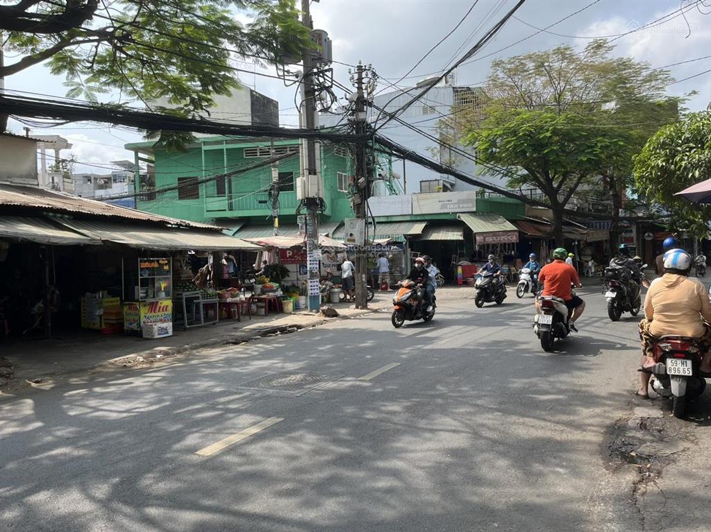 Chính chủ cần nhà mặt phố lạc long quân, phường 10, quận 11, tp. hcm trước cổng chợ bình thới