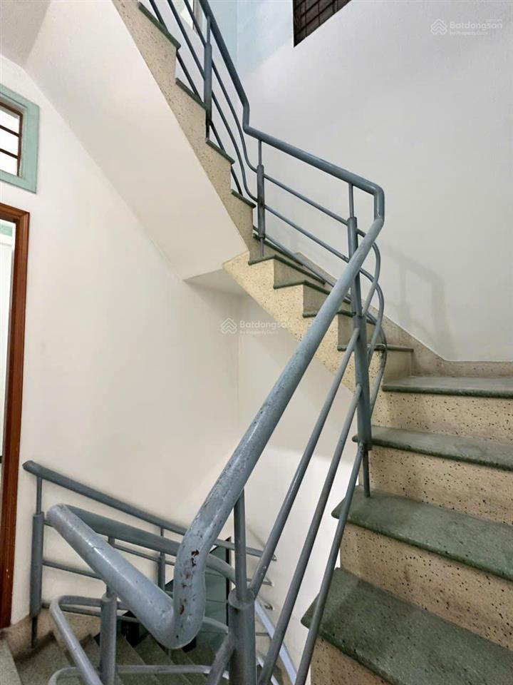 Chính chủ cho thuê nguyên căn xe hơi