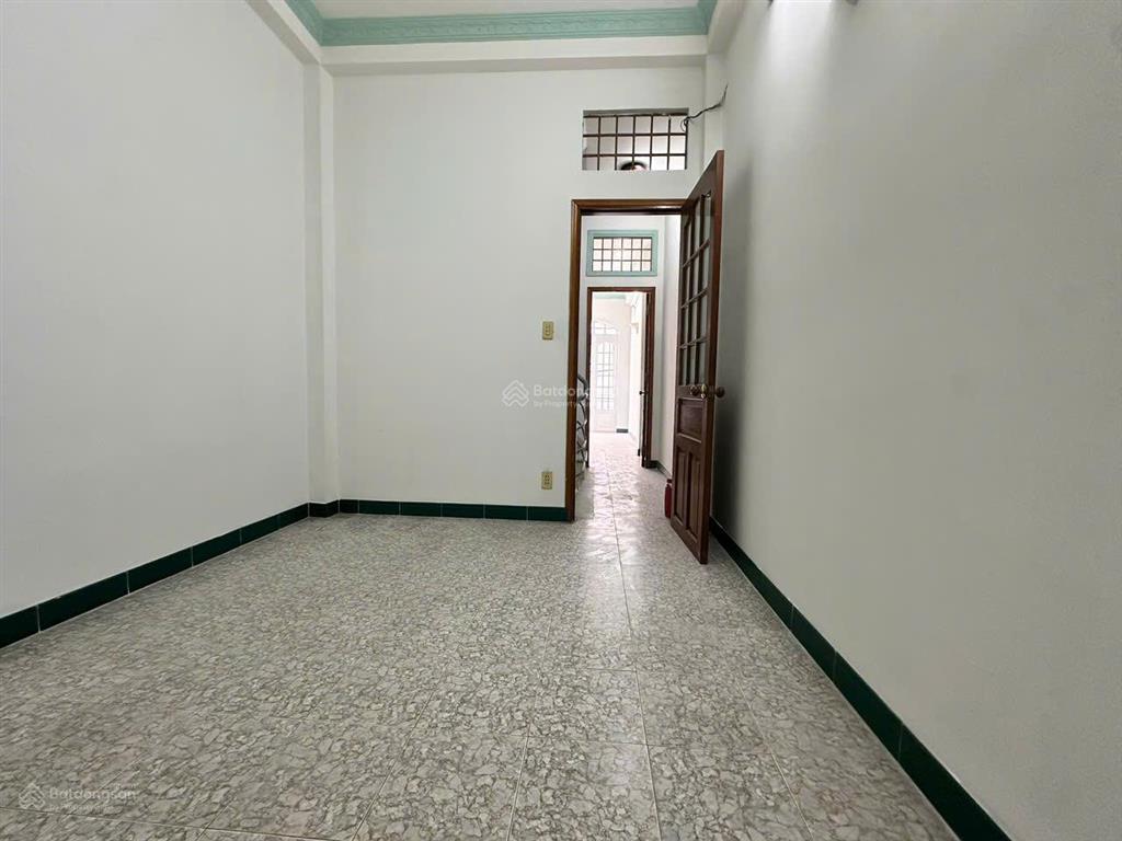 Chính chủ cho thuê nguyên căn xe hơi