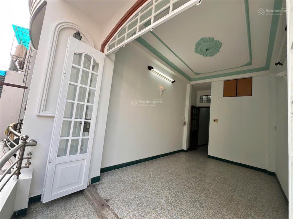 Chính chủ cho thuê nguyên căn xe hơi