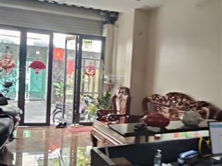 Nhà 1/ đường số 5 p.bhh bình tân
đt4x15m trệt+ 2 lầu sân thượng trc sau có 4p ngủ 5wc , giá 7 tỷ