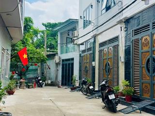 1/ đường số 10, p. bình hưng hòa, bình tân
gần eaomall tân phú 5 x 11m. 1 lầu giá 4.7 tỷ tl