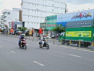 1/ lũy bán bích thông khu adc phú thạnh tân phú . 4 x 17.5 . giá 8.8 tỷ . góc siêu thoáng