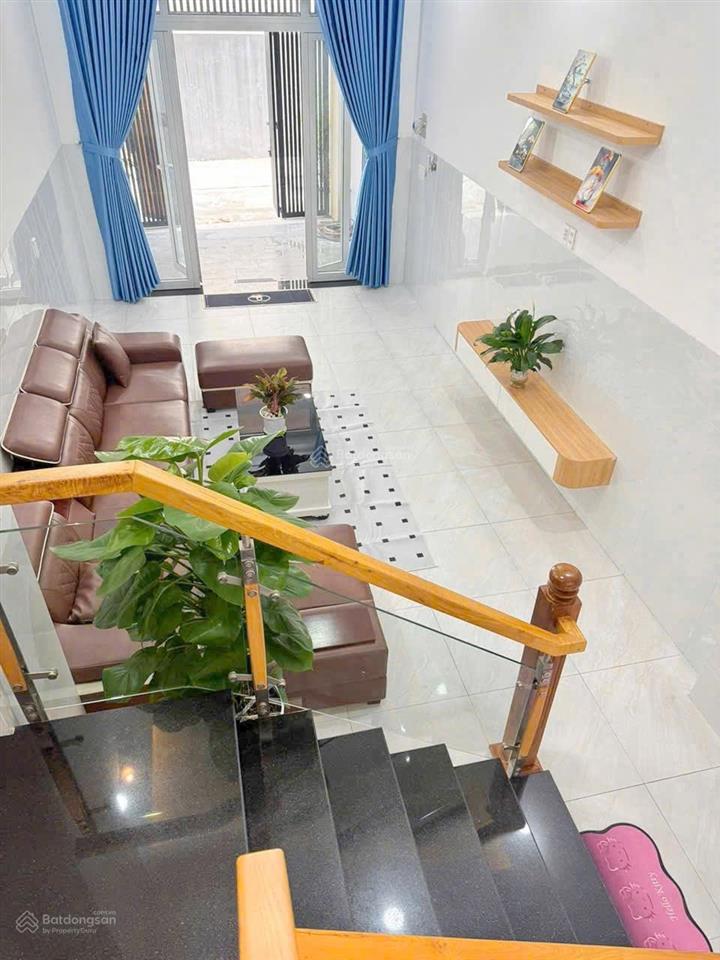 Nhà đs3 bhh bình tân, ngay chung cư gia phú, diện tích đất 85m2, sàn 200m2 sử dụng. 6,5 tỷ