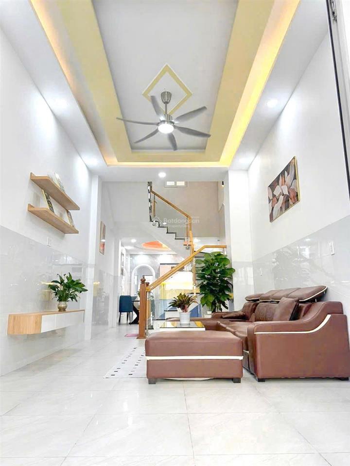 Nhà đs3 bhh bình tân, ngay chung cư gia phú, diện tích đất 85m2, sàn 200m2 sử dụng. 6,5 tỷ