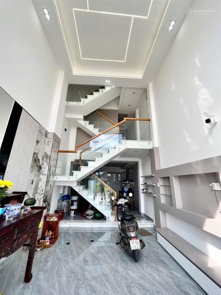 Bán nhà khu đồng bộ hẻm 390, ql 1a p
bình tân. giáp kdc vĩnh lộc . 1 trệt, lửng, 3 lầu,.giá 6.5 tỷ