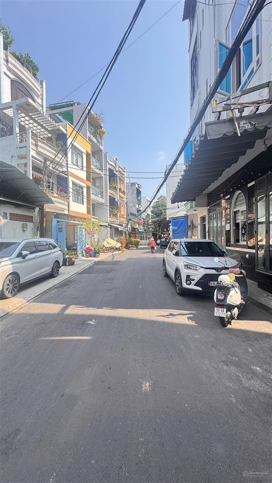 Hàng mới về. hxh 92/1/16 nguyễn sơn tân phú. dt 4,3 x 12m giá 4.8 tỷ tl