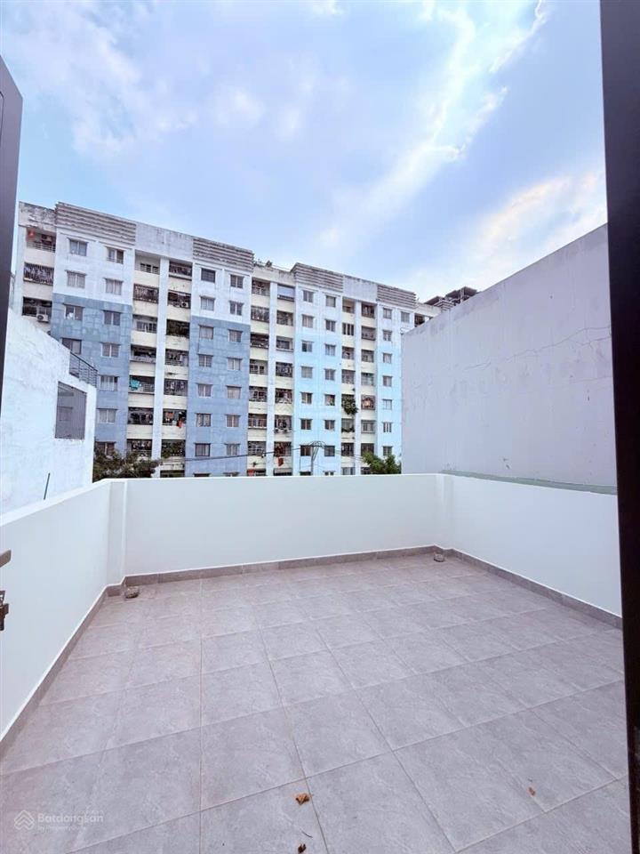 Nhà mới vào ở ngay giá 6.6 tỷ tl tốt nha . ̀ ̂  1/ kênh tham lương