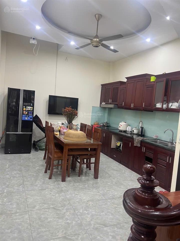 Cần bán đấu giá man bồi gốc găng nhà dân xây chắc chắn, dt 60m4 tầng nhỉnh 14 tỷ