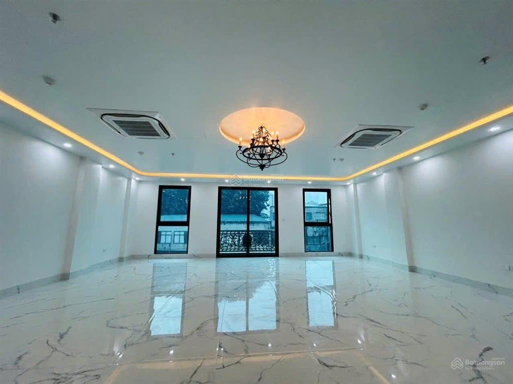 Bán gấp tòa nhà văn phòng vạn phúc, thang máy, có hầm, kinh doanh dt 80m2  7 tầng, nhỉnh 2x tỷ