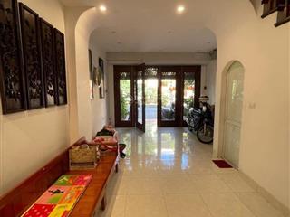 Chính chủ gửi bán gấp nhà phân lô ngô thị nhậm, dt 48m2  5 tầng, vị trí đẹp, nhỉnh 17 tỷ