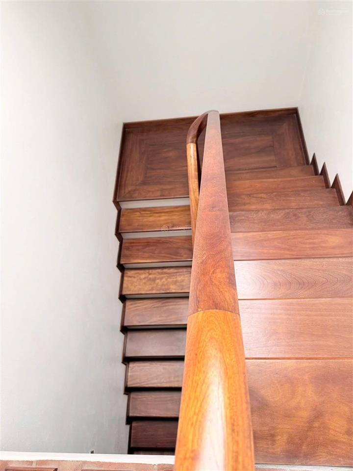 Chủ gửi bán gấp liền kề văn phú2 thoáng  đường 24mkinh doanh đỉnh,dt 95m5 tầng.