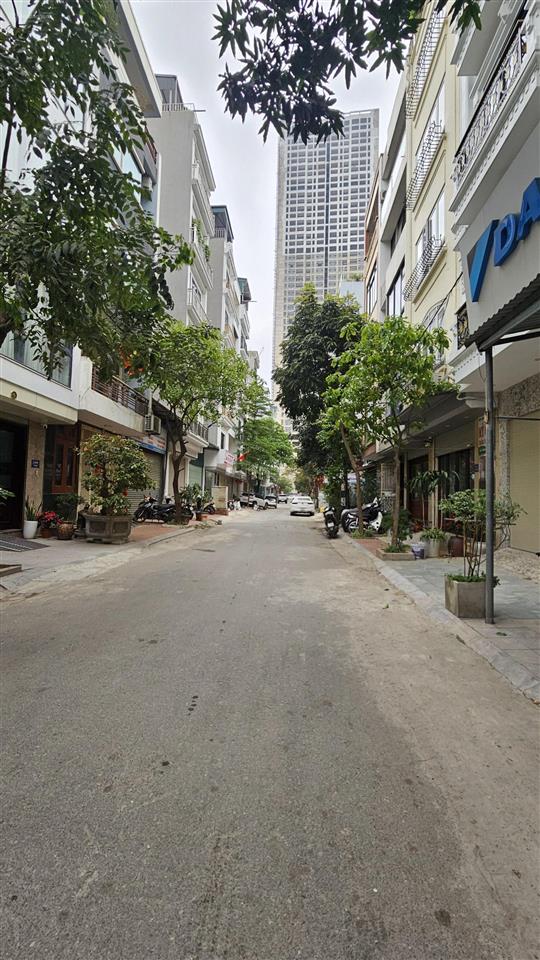 Chính chủ gửi bán gấp mảnh đất tặng nhà cấp 4, mt 4m, hướng mát, ko lỗi, 13 tỷ 9